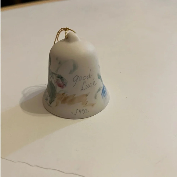 1992 Good Luck Bell Signed Floral Hand Painted Ceramic Unglazed - Picture 7 of 9